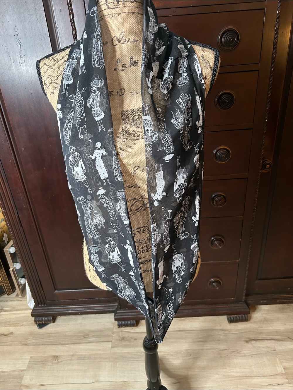 Black & White Fashion Print Infinity Scarf